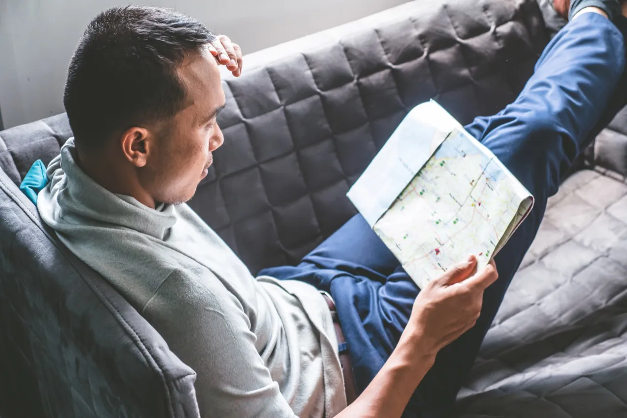 Airbnb - Travel Guides and Brochures Airbnb - Travel Guides and Brochures
